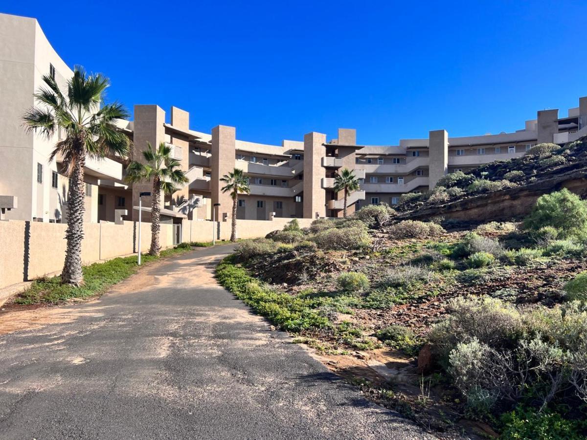 Apartment Seafront Medano Marina View